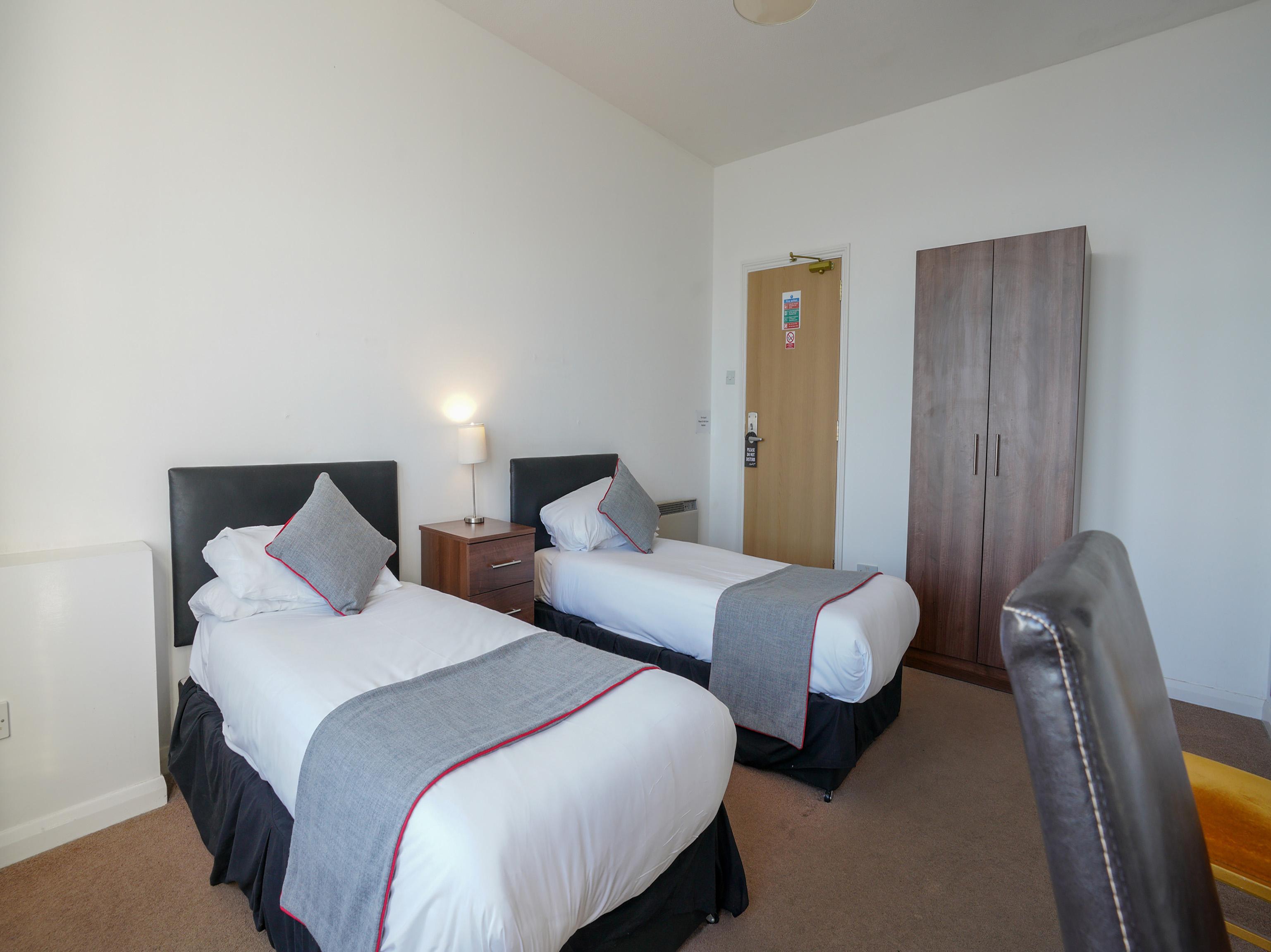 Oyo Shanklin Beach Hotel Экстерьер фото