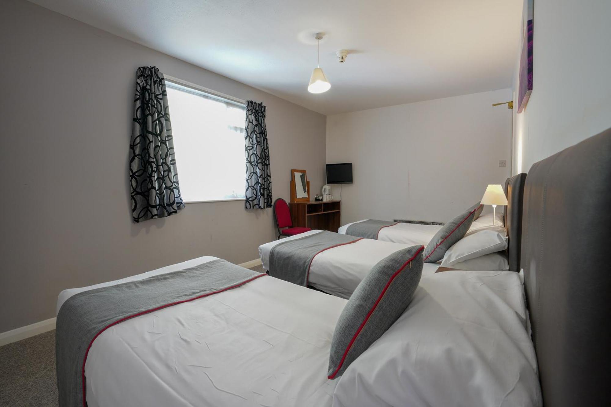 Oyo Shanklin Beach Hotel Экстерьер фото